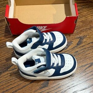 Nike Kids' Blue and White Sneakers